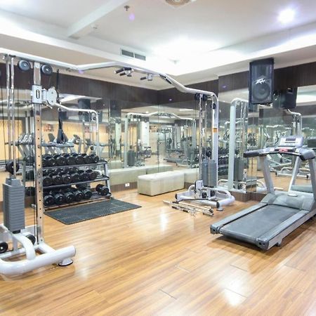 New Hollywood Hotel Pekanbaru Zewnętrze zdjęcie