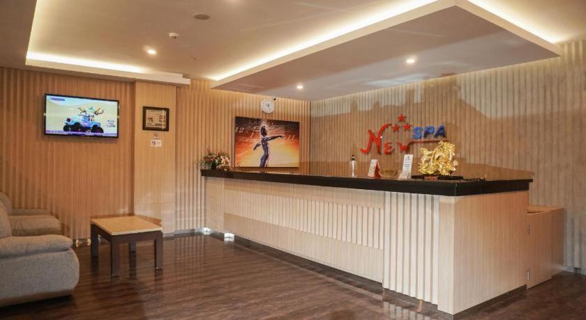 New Hollywood Hotel Pekanbaru Zewnętrze zdjęcie