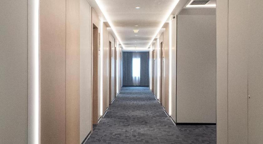 New Hollywood Hotel Pekanbaru Zewnętrze zdjęcie